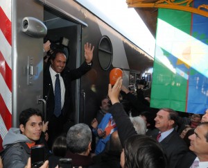 Scioli en el regreso del tren a Tandil