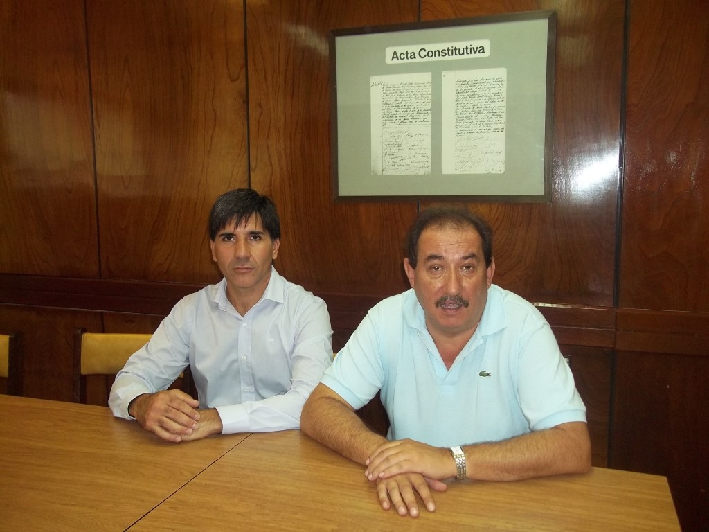 Farmacéuticos alertan a la población
