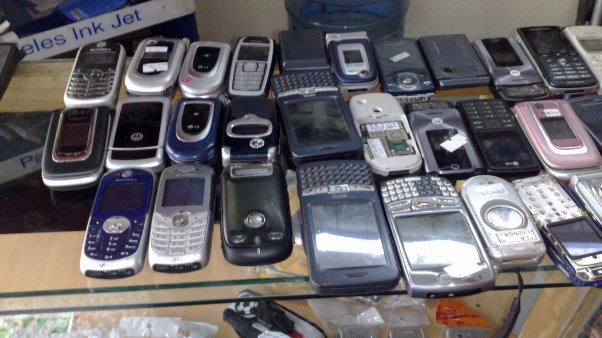 Al menos 273 celulares son robados por hora en el país