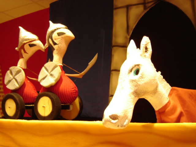 El Vagón de los Títeres presenta: “El Caballero sin Caballo”