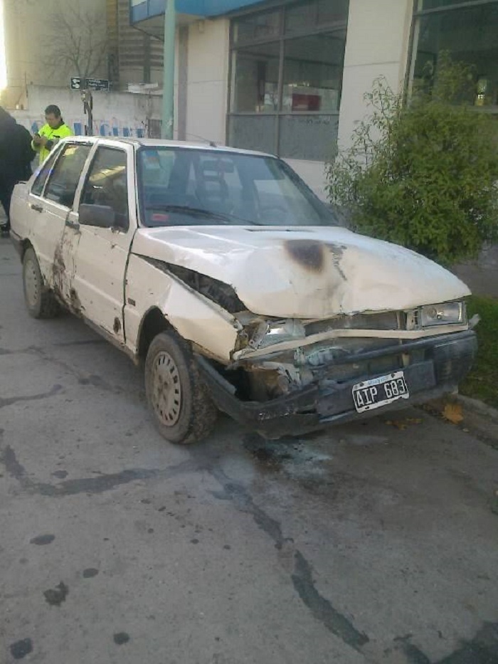 Joven alcoholizado colisionó su rodado con una camioneta en Luro y México