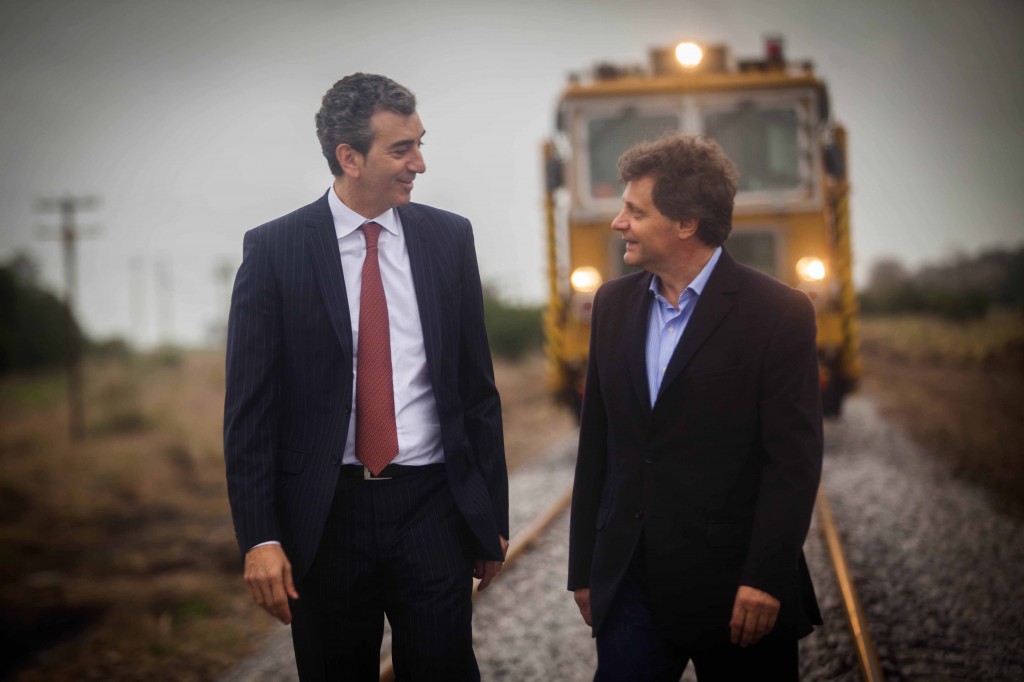 Pulti junto al Ministro de Interior y Transporte Florencio Randazzo recorrieron el obrador ubicado en la Estación ferrocarril Cobo
