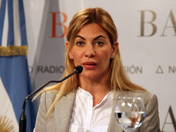 De Lucía: “El dinero para el arreglo de la escuela 2 fue depositado en tiempo y forma”