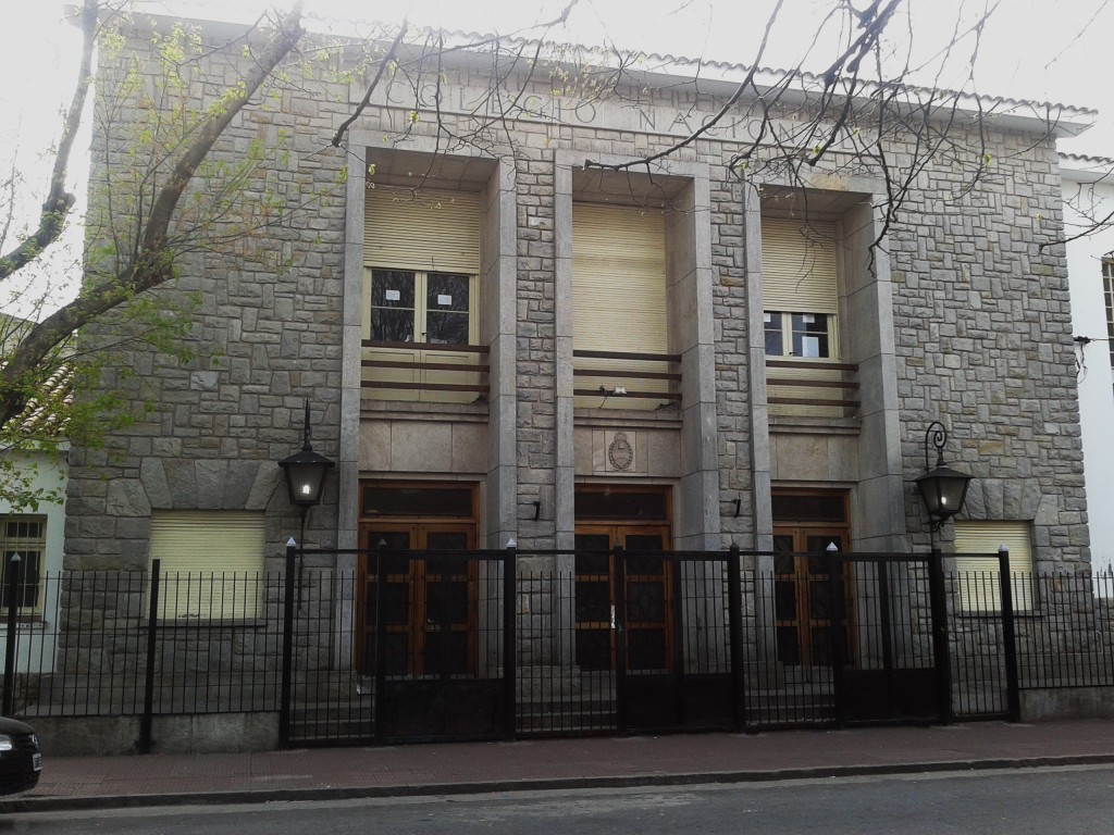 Escuela_de_enseñanza_Media_22_y_24_-Ex_Colegio_Nacional_'Mariano_Moreno'-01