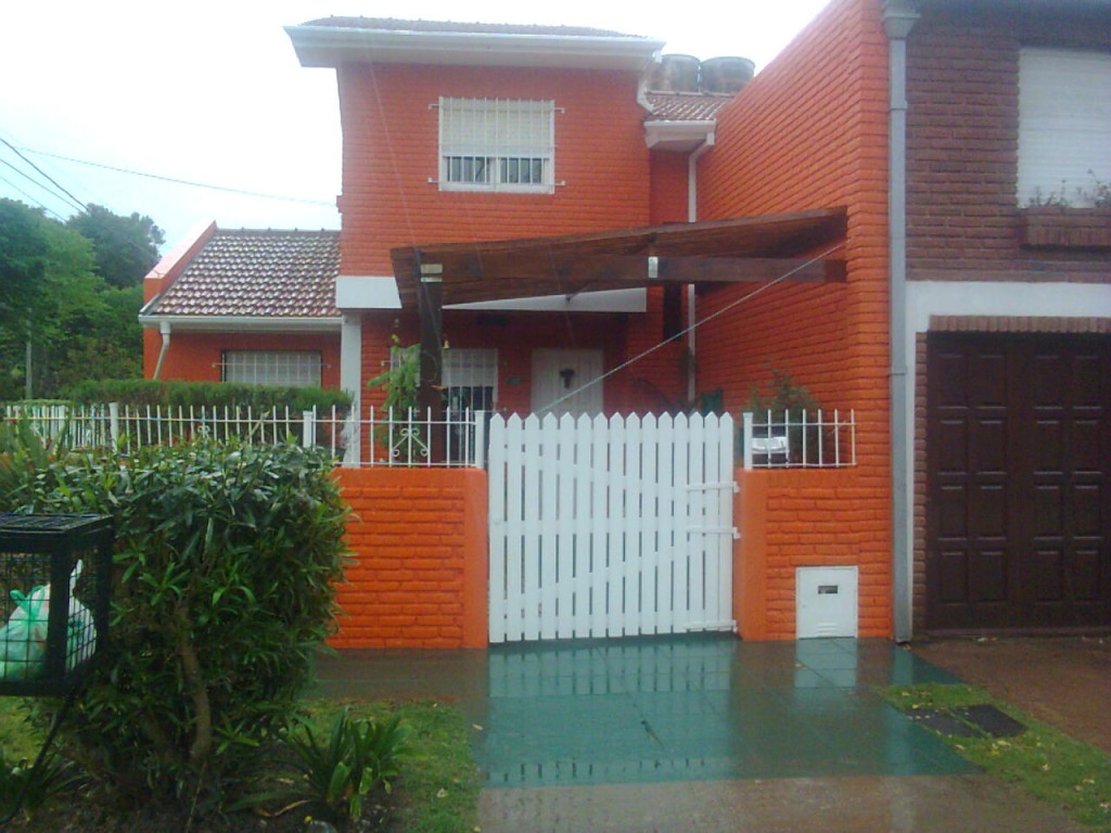 IMG-20141023-WA001