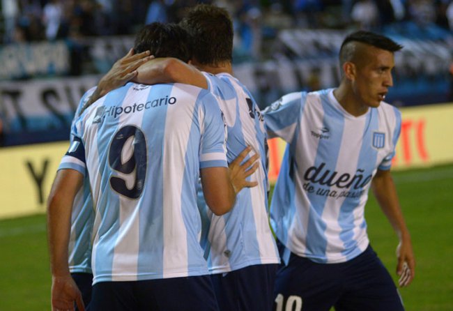 Racing se aprovechó de un Boca sin alma y lo goleó 4 a 1