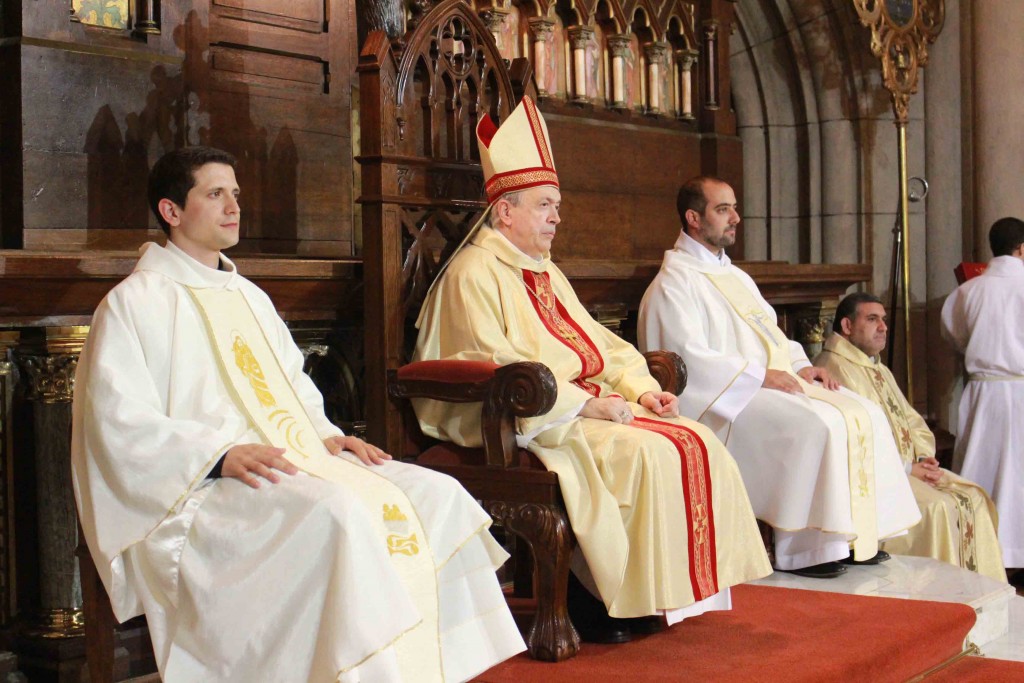 Dos nuevos sacerdotes_2015_2