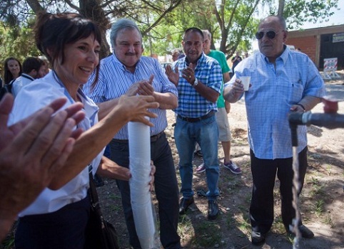 Fotos-MGP-Obras-Sanitarias-Obra-de-agua-en-el-barrio-dos-de-abril-2-Custom