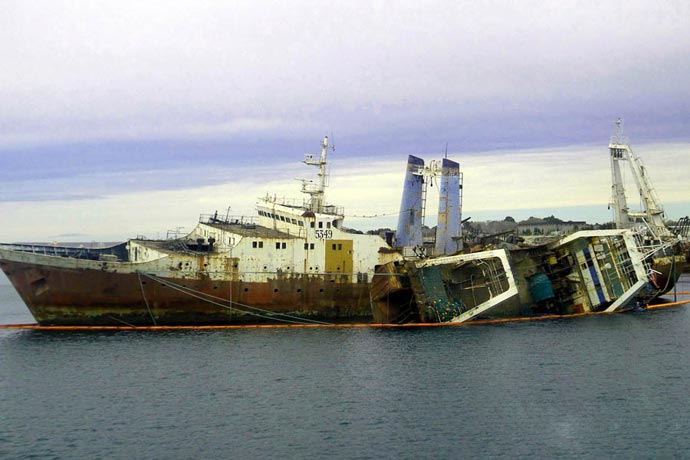 Revista-Puerto-Juicio-por-los-barcos-de-Alpesca