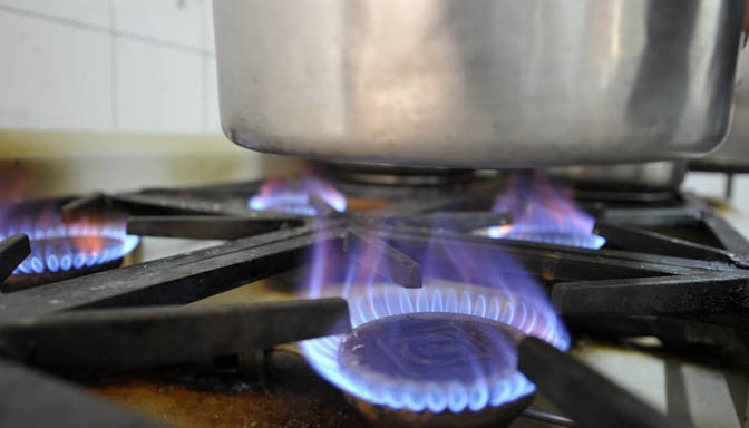 1996678030-gas