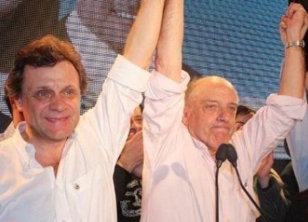 nota-930380-campora-lado-pulti-festejo-convoco-frente-para-victoria-130812060415