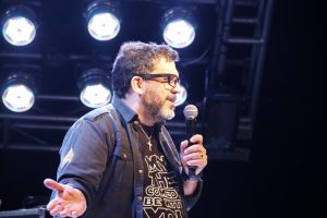 Pablo Vasco brindará su humor hoy en el “Festival Solidario MDP-Batán”