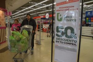 Hoy hay 50% de descuento en los supermercados de la Provincia: los detalles