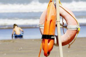 Amplían el operativo de seguridad en playas para el fin de semana largo