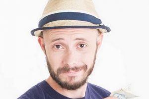 Se presenta el humorista Pablo Picotto con su unipersonal