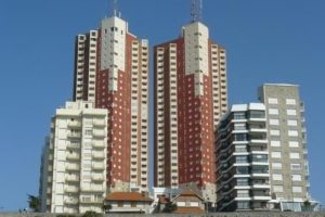 El apart hotel Torres de Manantiales en Mar del Plata
