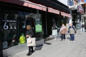 El intendente de General Pueyrredón, Guillermo Montenegro, puso en marcha un "plan piloto" para flexibilizar la cuarentena dispuesta por el coronavirus y autorizó a los comercios a abrir el fin de semana Fuente: LA NACION - Crédito: Mauro V. Rizzi