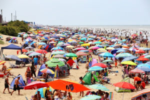 Verano 2021: Intendentes de la costa unifican protocolos