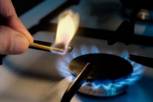 La ley de emergencia denominada de Solidaridad Social y Reactivación Productiva sancionada en diciembre facultó al Poder Ejecutivo a mantener las tarifas de electricidad y gas natural que estén bajo jurisdicción federal