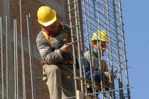 Tras las quejas de los gremios se frenó el proyecto para poner límites horarios a la construcción