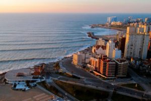 Mar del Plata, la ciudad donde pasar la noche puede costar 2.000 pesos o más de 60 mil