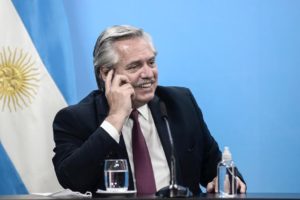 El Presidente anunció la firma del acuerdo con Rusia por la vacuna contra el coronavirus