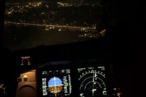 El avión de Aerolíneas Argentinas que traerá las primeras vacunas aterrizó en Moscú