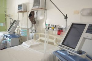 Salud privada: Bahía y la región piden ayuda para evitar «una caída en dominó de las clínicas y sanatorios»