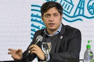Kicillof dijo que trabajan con los gremios docentes en los protocolos