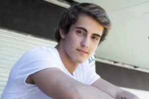 El joven atacado a botellazos en Mar del Plata evoluciona favorablemente y dejó la terapia intensiva