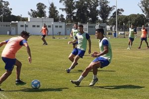 Alvarado continúa entrenando de cara al cierre de su participación en el torneo.