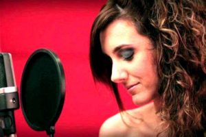La cantante Cony Uriarte hará “vibrar” a España