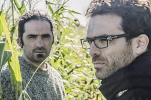 El Dúo La Trova lleva sus canciones a los Jardines de la Universidad