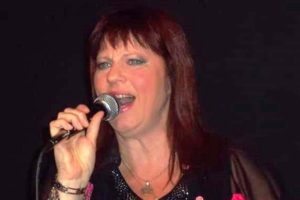 Sandra Lojo brindará un concierto online libre y gratuito