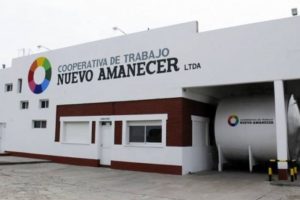 La Cooperativa Nuevo Amanecer donó casi cien mil litros de leche a comedores