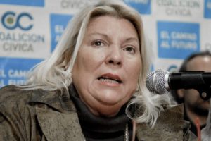 Elisa Carrió denunció el presidente Alberto Fernández luego de que avanzara en la adquisición de la vacuna Sputnik V.