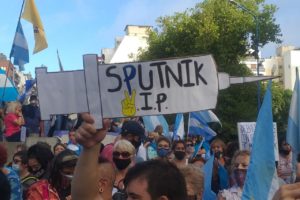 La marcha opositora protestó a agenda abierta no sólo por las vacunas