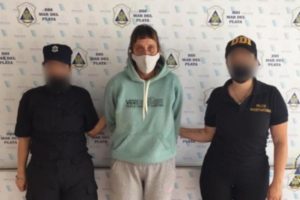 Con la complicidad de su hijo y ex esposo presos, una mujer extorsionó a un hombre con videos íntimos y quedó detenida en Mar del Plata