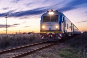 Buscan reducir la duración de los viajes y sumar frecuencias de trenes a Mar del Plata