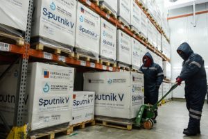 El Gobierno espera más vacunas y ratifica el «enfoque federal» de la distribución