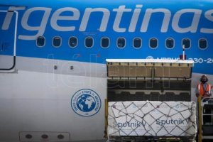 Llegaron al país 330 mil nuevas dosis de la vacuna Sputnik V provenientes de Rusia