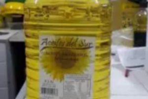 Bromatología prohibió la venta de tres marcas de aceite de girasol