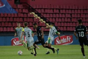 La “Pulga” lo definió sobre la hora y Aldosivi se vuelve con una derrota