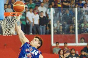 Gabriel Deck comenzó a brillar en la Liga Nacional con la camiseta de Quimas