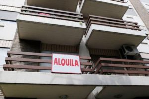 El plan de la Argentina para estabilizar alquileres dispara los precios