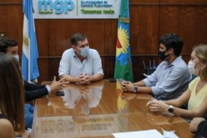 Montenegro con representantes de Global Shapers: presentaron un proyecto de trabajo para mujeres en situación de vulnerabilidad