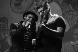 Puntos suspensivos homenajeará mañana a Joaquín Sabina en el Teatro Colón