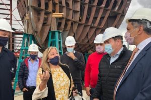 Daniel Scioli se mostró en el Puerto y recorrió empresas del sector