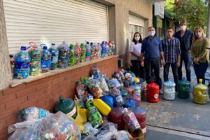 Por una campaña sustentable, entregaron 100 kilos de tapitas a la Cooperadora de Hospitales de Mar del Plata