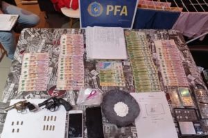 Detuvieron a una operadora del 911 por venta de drogas